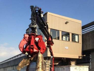 Ponad 2-metrowy ważący 90 kg sum, który zablokował wlot do elektrowni wodnej na Dunaju w Austrii