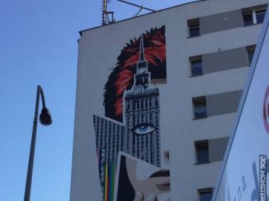 Nowy mural z Davidem Bowie w Warszawie
