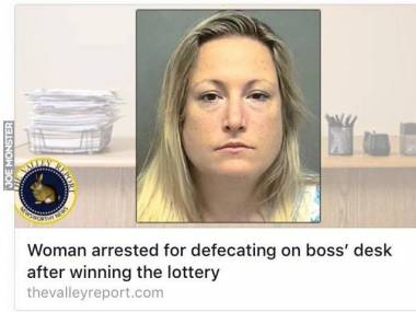 Kobieta aresztowana, gdyż oddała stolec na biurko szefa po wygraniu na loterii