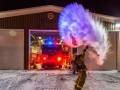 Zabawa strażaków na Alasce