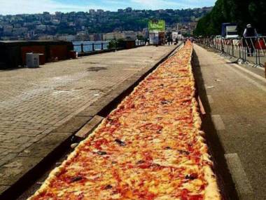 Najdłuzsza pizza na świecie