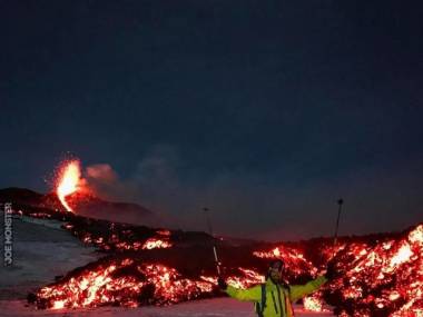 Narciarstwo ekstremalne - slalom między lawą z erupcji Etny