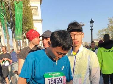 Rozgrzewka przed paryskim maratonem