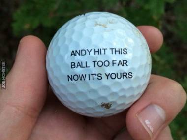 Andy za mocno uderzył piłeczkę, teraz jest twoja