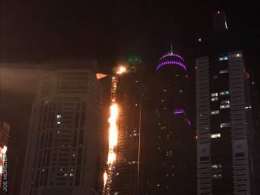 Płonie 86-piętrowy wieżowiec Marina Torch w Dubaju. Wszyscy w porę zostali ewakuowani