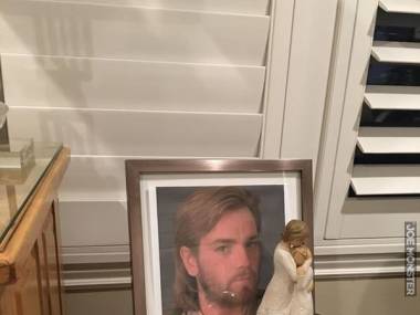 Babcia ma nowe zdjęcie Jezusa w ramce