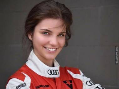 Vivien Keszthelyi - najmłodsza na świecie kobieta zawodowy kierowca samochodów wyścigowych