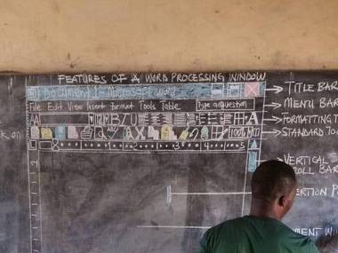 Lekcja informatyki w Ghanie