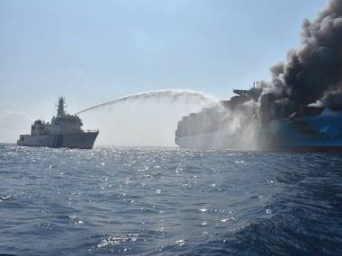 Pożar na kontenerowcu Maersk Honam na morzu arabskim, 8  marca 2018