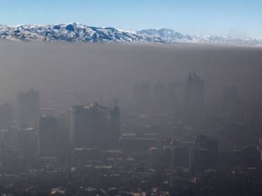 Smog nad Ałmaty w Kazachstanie