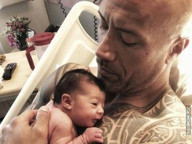 Dwayne "The Rock" Johnson i jego nowonarodzona córeczka
