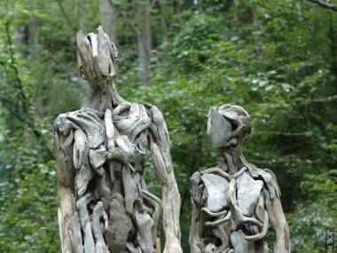 Rodzina Grootów? Rzeźba autorstwa Nagato Iwasaki