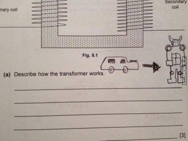 Opisz jak działa transformer