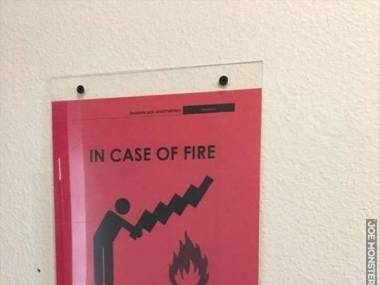 W razie pożaru użyj schodów