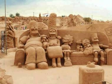 Simpsonowie na plaży
