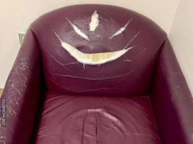 Złowieszcze krzesło