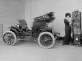Ładowanie elektrycznego samochodu w 1912
