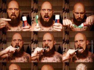 Jak prawdziwi mężczyźni myją zęby